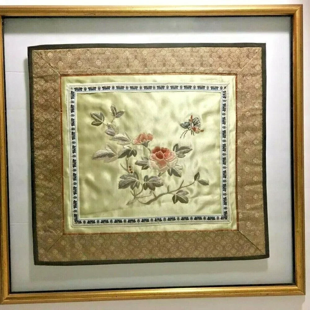 Vintage‎ framed Wall Art Asian Embroidered Silk  panel